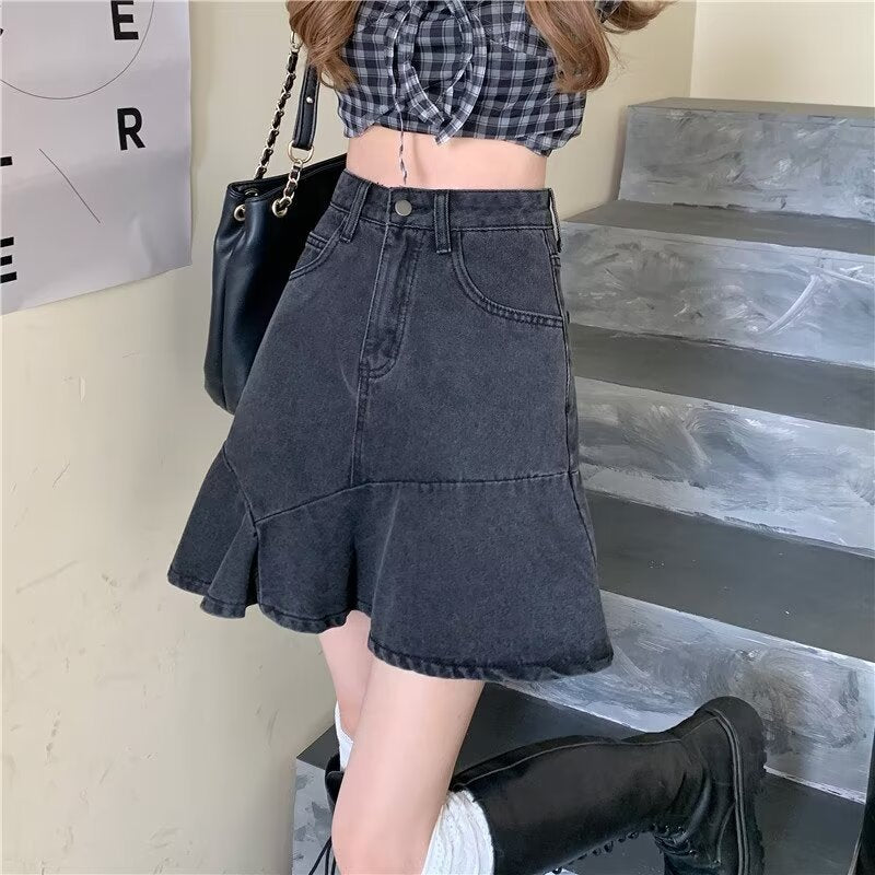 High-Waisted Black Denim Flared Mini Skirt – Vintage A-Line Ruffle Hem Skirt (S–XL)