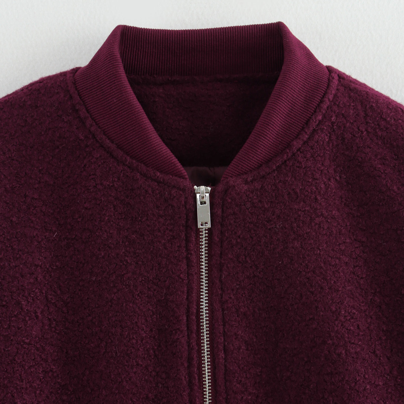 Burgundy baseball collar zip-up jacket
