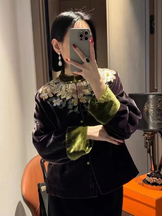 Vintage Embroidered Velvet Jacket – Women’s Loose Fit Elegant Autumn Winter Cardigan Coat