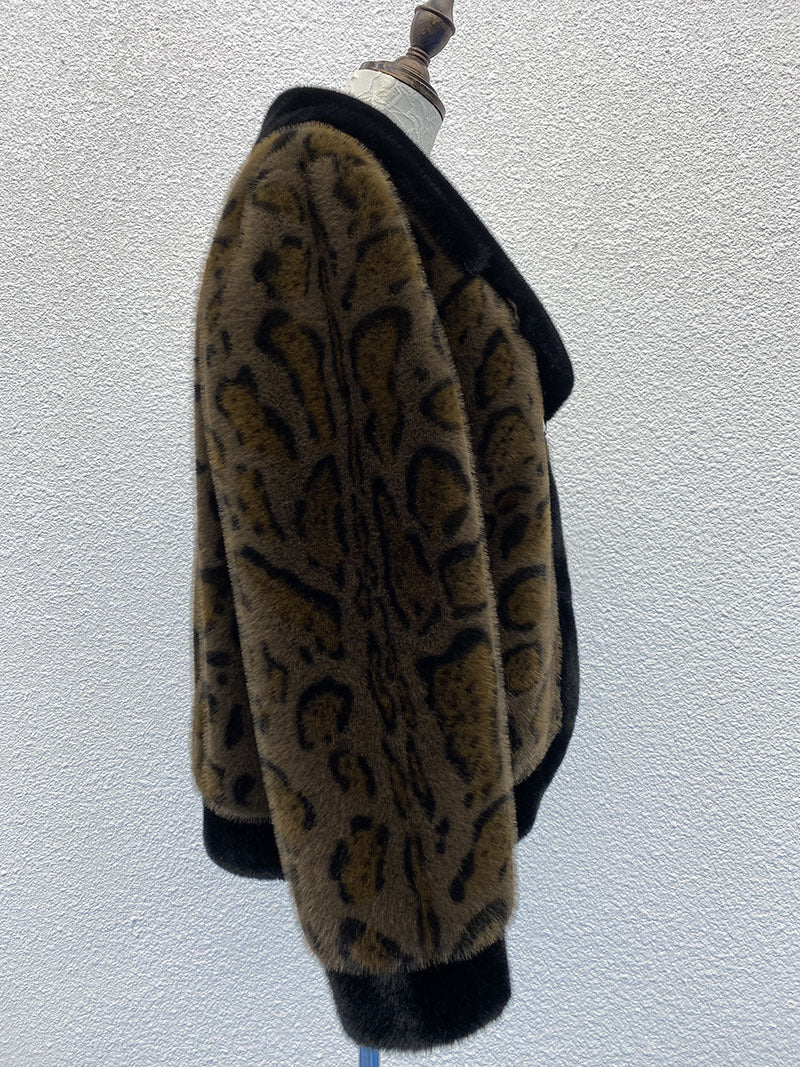 Leopard print colorblock plush coat - a fusion of retro wildness and fashionable luxury, creating an eye-catching look in multiple scenes