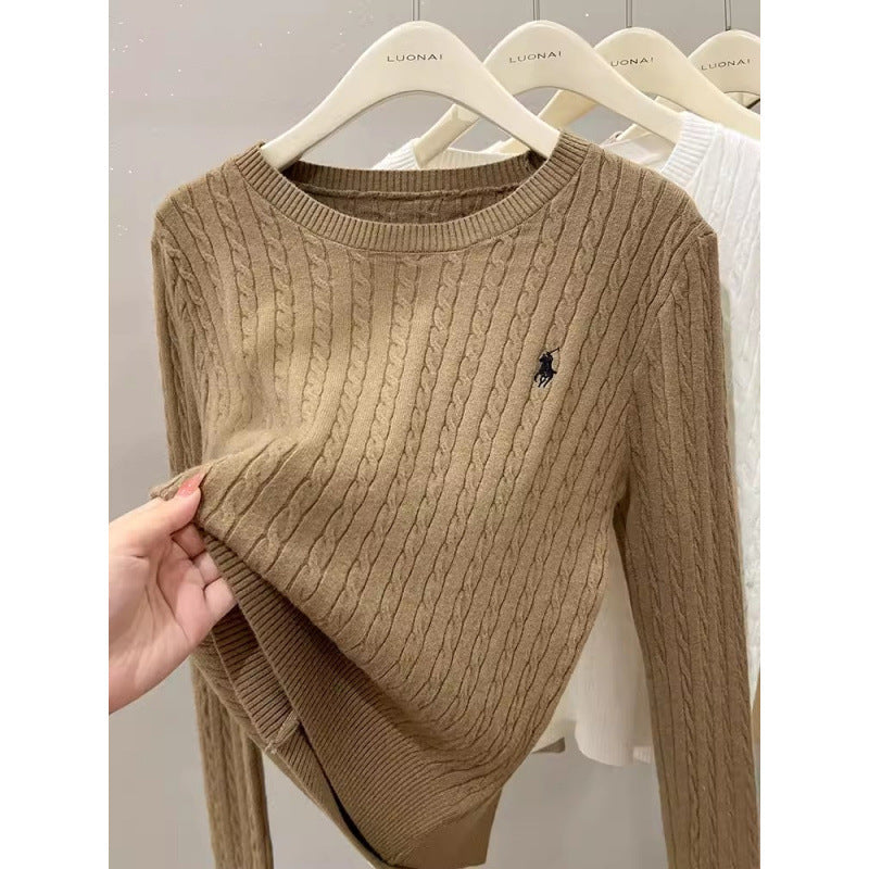 Cable-knit long-sleeved sweater top