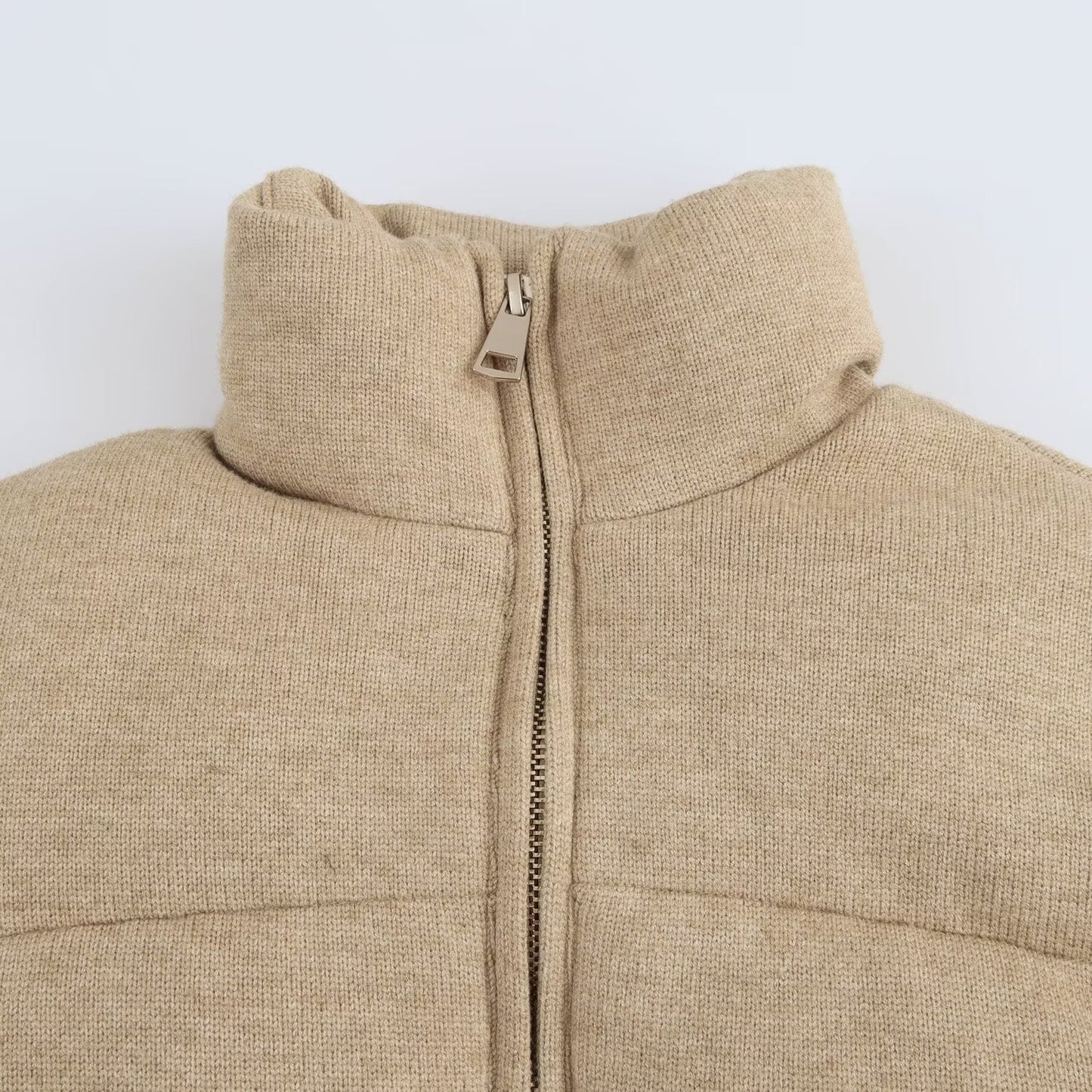 Light camel stand-up collar short puffer jacket (loose drop shoulder sleeve design)