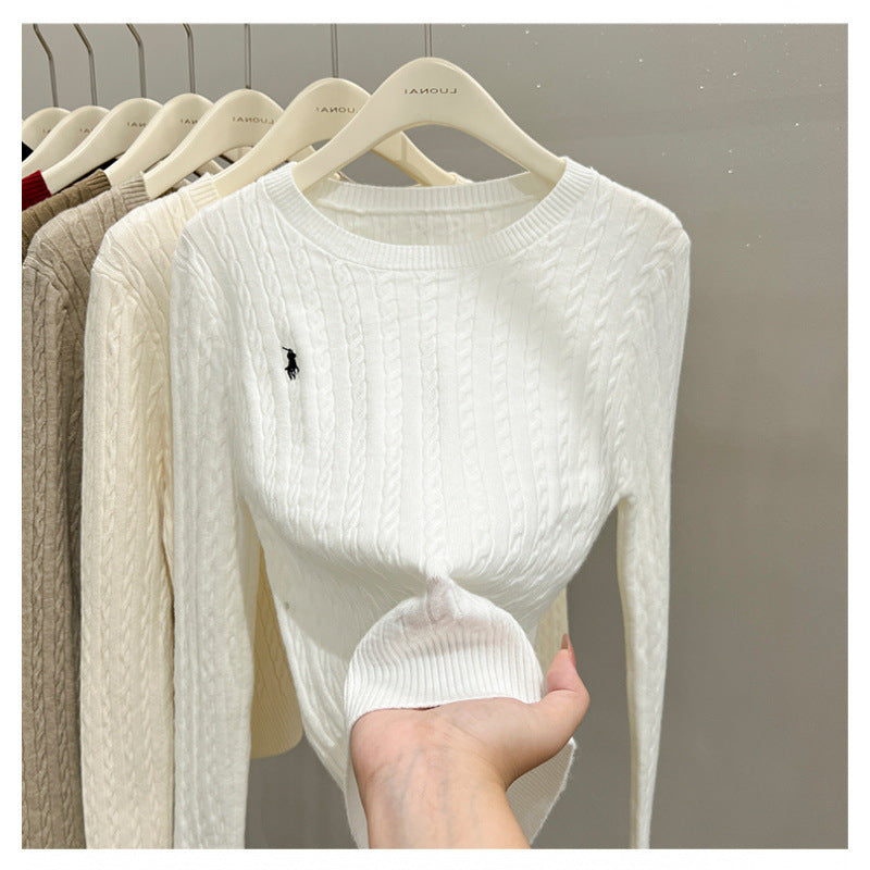 Cable-knit long-sleeved sweater top
