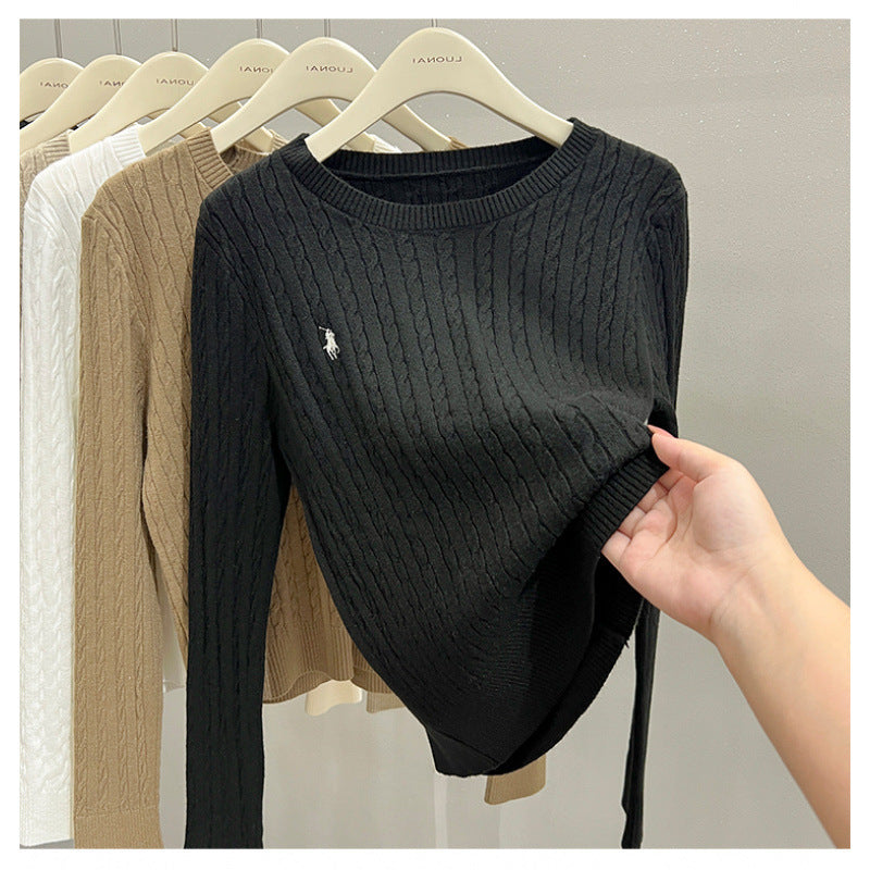 Cable-knit long-sleeved sweater top