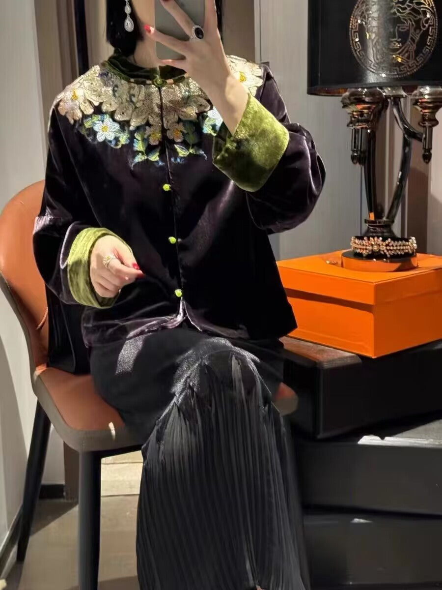 Vintage Embroidered Velvet Jacket – Women’s Loose Fit Elegant Autumn Winter Cardigan Coat