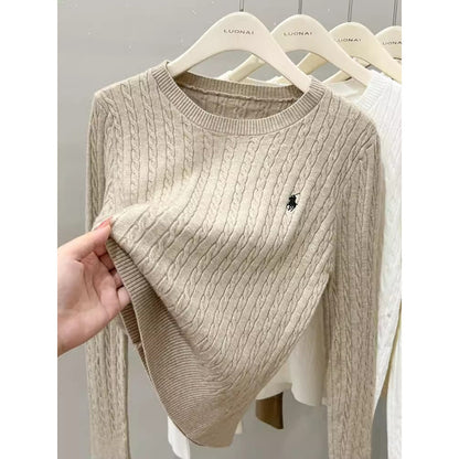 Cable-knit long-sleeved sweater top