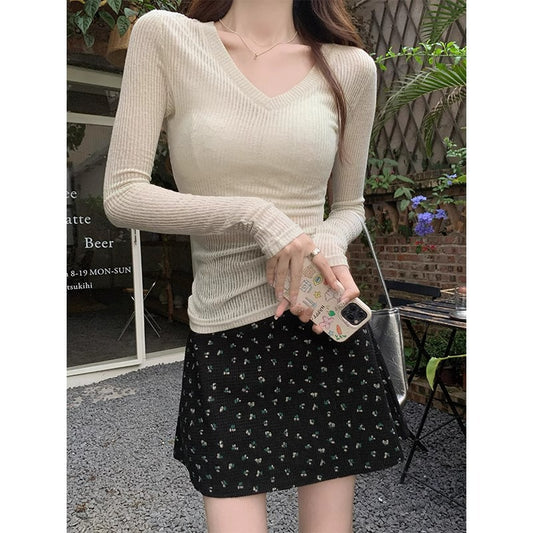 Sweet Floral Knit A-Line Mini Skirt – High-Waisted Casual Skirt for Women (S–XL)