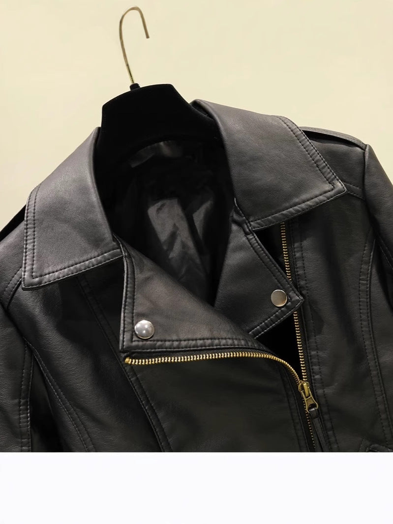Black cropped lapel leather jacket – a classic cool style, a fashionable item suitable for various scenes